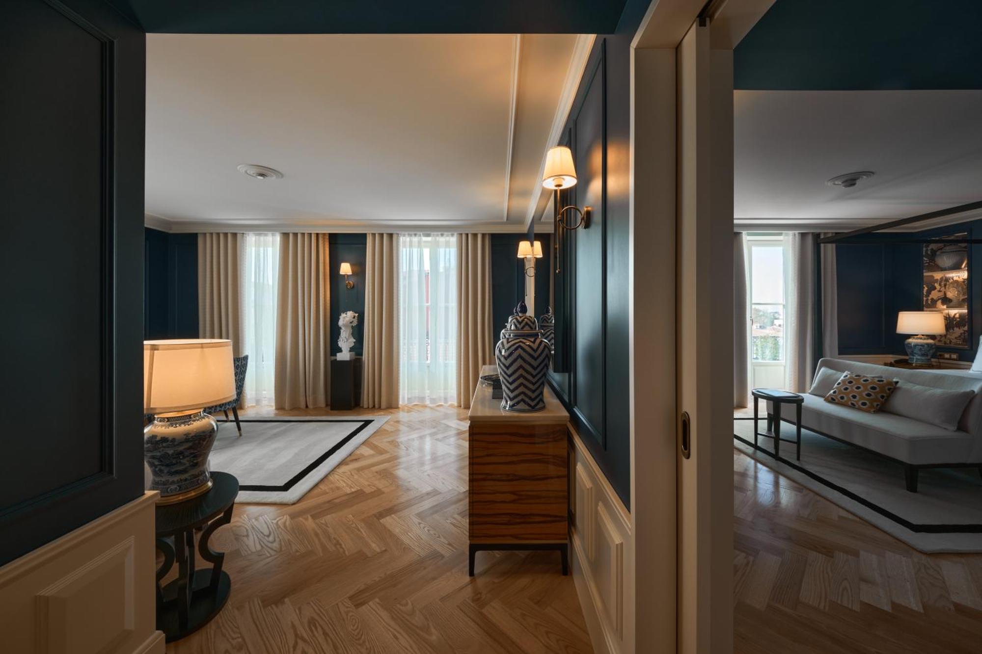 Ga Palace Hotel & Spa, A Xixth-Century Villa 포르투 외부 사진 A suite at the hotel